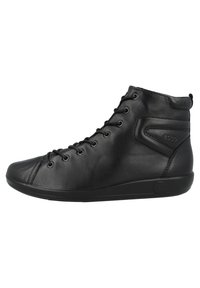 Sneaker alta in pelle nera con punta rotonda, chiusura con lacci e colletto imbottito. Texture liscia con dettaglio del logo di lato.