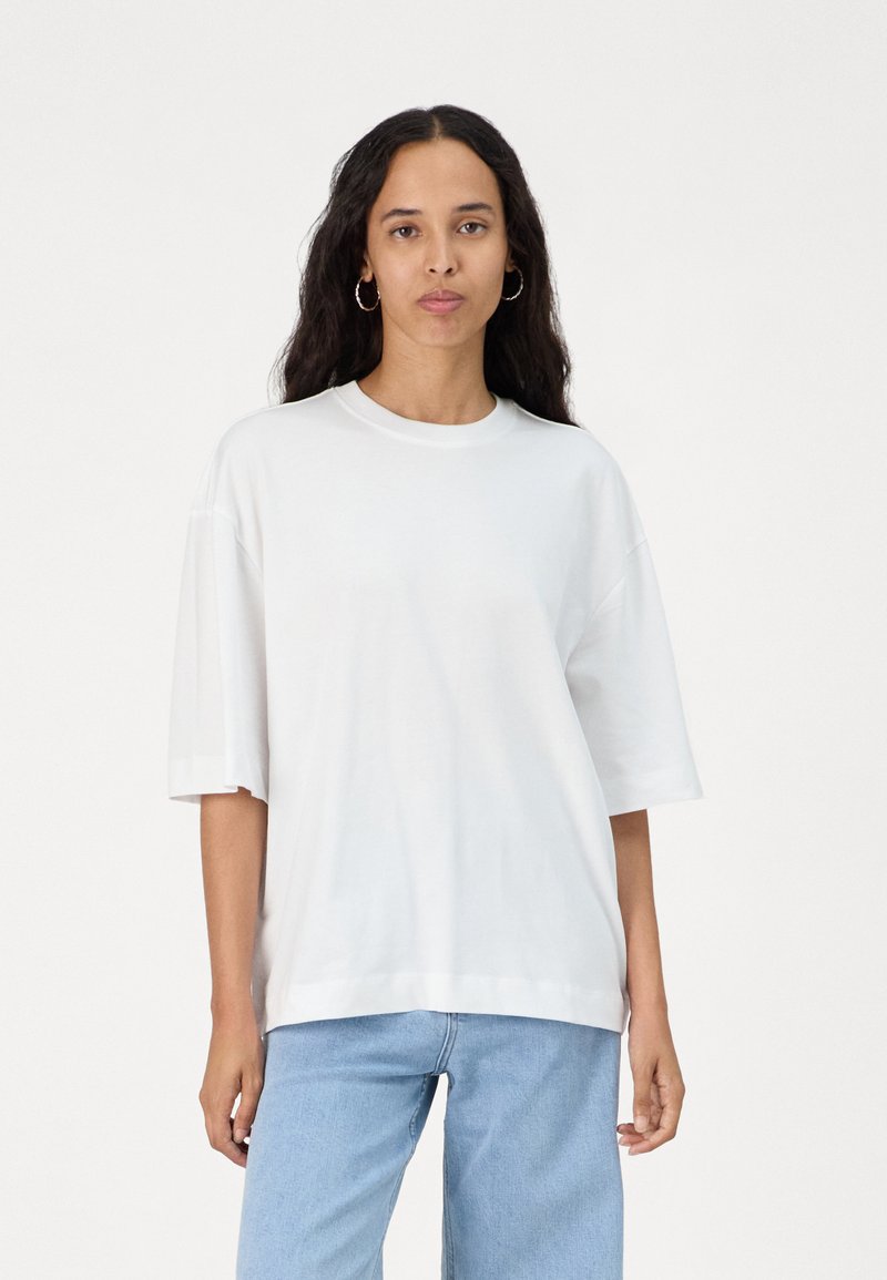 Selected Femme SLFANOUK OVERSIZED TEE - Navadna majica - bright white
