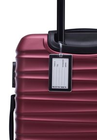 WITTCHEN MEDIUM SUITCASE WITH LUGGAGE TAG FROM ABS - Trolley - bordeaux