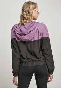 Urban Classics ARROW  - Vjetrovka - duskviolet/black