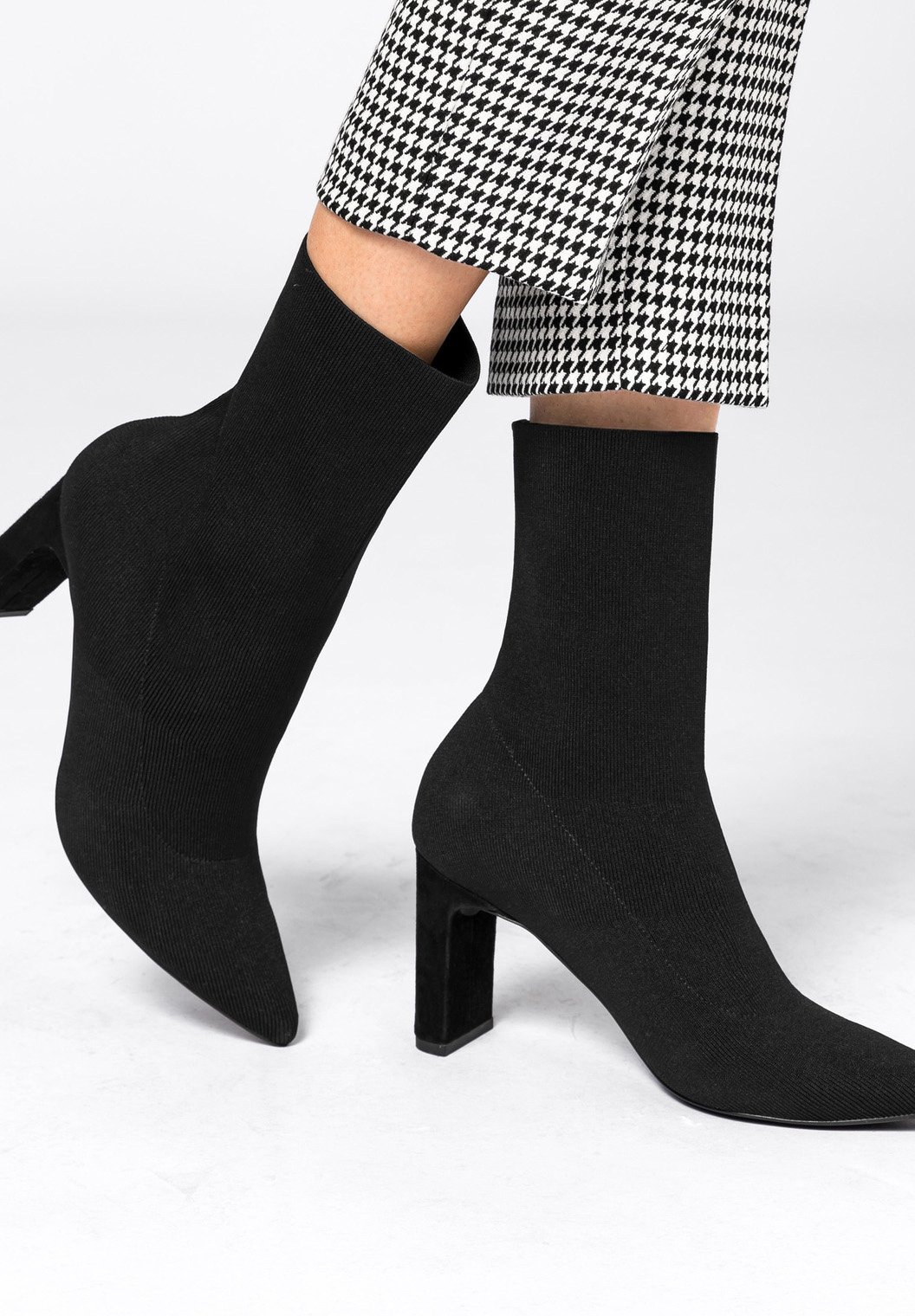 Hallhuber Mit Blockabsatz Ankle Boot Schwarz Zalando De