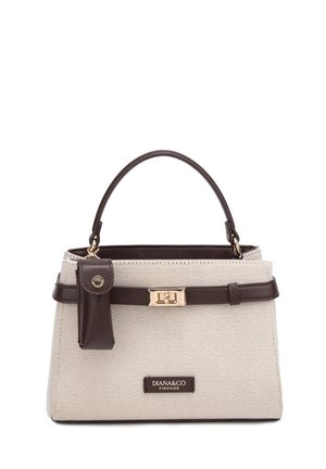 Sac à main beige texturé avec poignée, bordure, fermoir et pochette attachée en cuir marron foncé, avec un fermoir tourniquet doré et un logo Diana&Co Firenze.