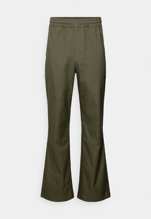 Malbon FORAGING PANT - Trousers - dark cavern