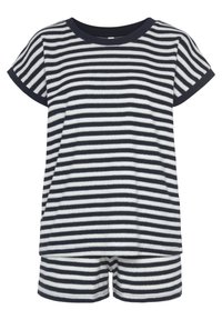 Completo da loungewear a righe in blu navy e bianco, composto da una maglietta a maniche corte e pantaloni corti, realizzato in un materiale morbido con una vestibilità rilassata.