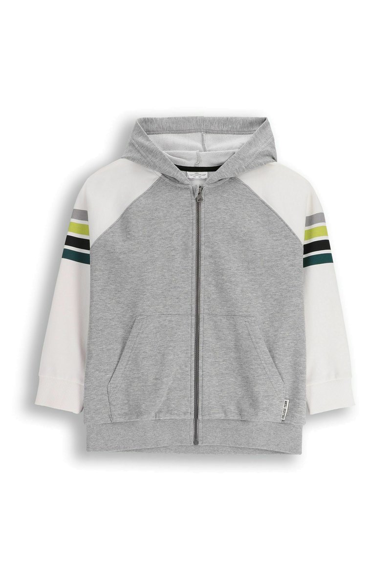 Szara bluza z kapturem na zamek błyskawiczny z białym karczkiem i paskami w kolorach zielonym, niebieskim i szarym na rękawach. Posiada dwie przednie kieszenie oraz kaptur.