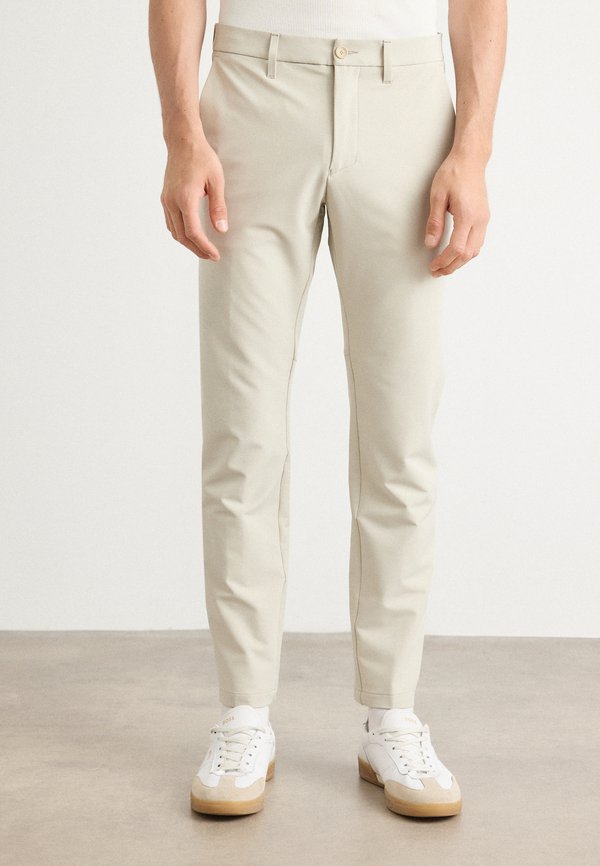 COMMUTER-SLIM - Trousers - light beige