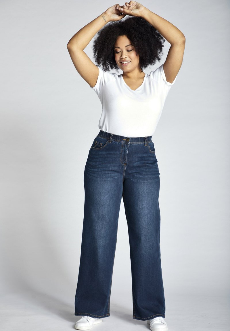 Ulla Popken HIGH WAIST - Straight leg jeans - blue denim