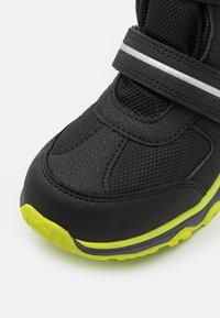 HI-TEC PENGUIN EZ WP JR UNISEX - Snowboot/Winterstiefel - black/silver-coloured/lime