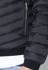 Armani Exchange Dunjacka - grey