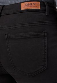 ONLY Tall ONLMISSOURI  - Kapsáče - black