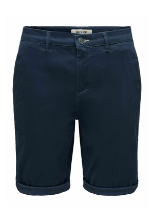 Shorts ajustés pour homme bleu marine avec revers roulés, fermeture boutonnée, passants pour ceinture, poches latérales et étiquette visible "Only & Sons" à l'intérieur de la ceinture.