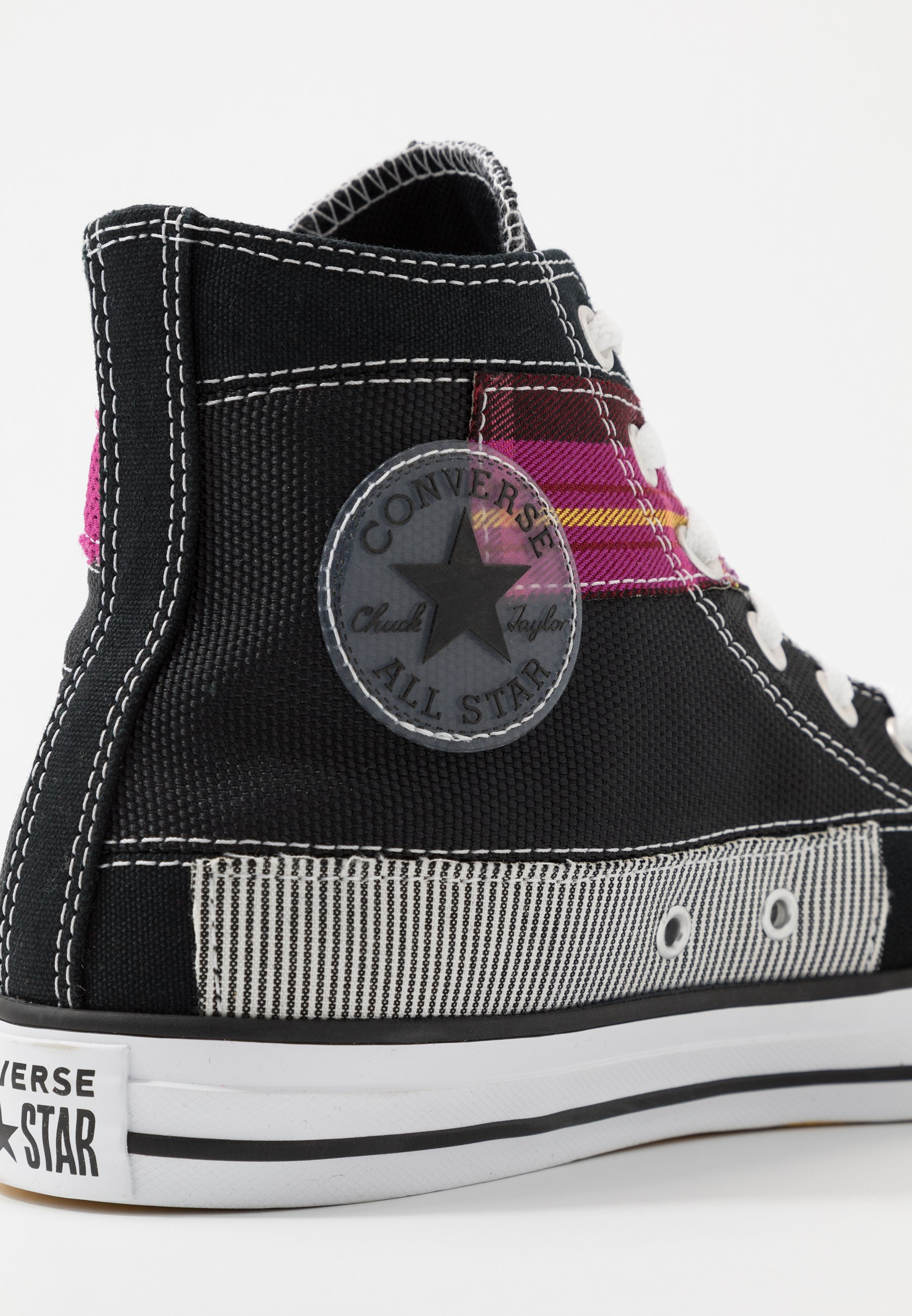 converse rose et noir