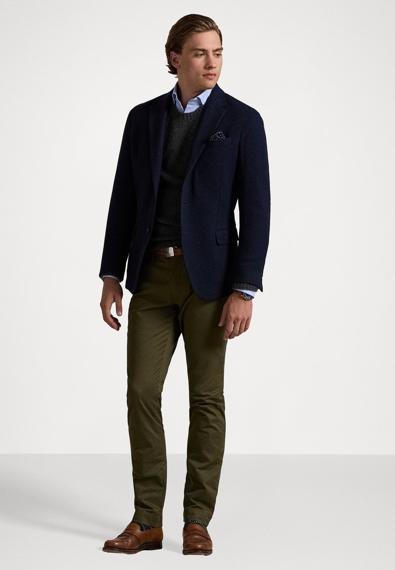 Polo Ralph Lauren GREENWICH STRETCH SLIM FIT CHINO PANT - Chinos - canopy olive/dark blue - Zalando.co.uk Polo Ralph Lauren GREENWICH STRETCH SLIM FIT CHINO PANT - Chinos - canopy olive/dark blue - Zalando.co.uk