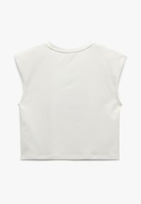Camiseta blanca corta de algodón suave, con mangas tipo cap sleeve, cuello redondo y textura lisa sin estampados ni accesorios.