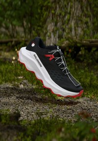 Δεν επιλέχθηκε, black/white/fiery red