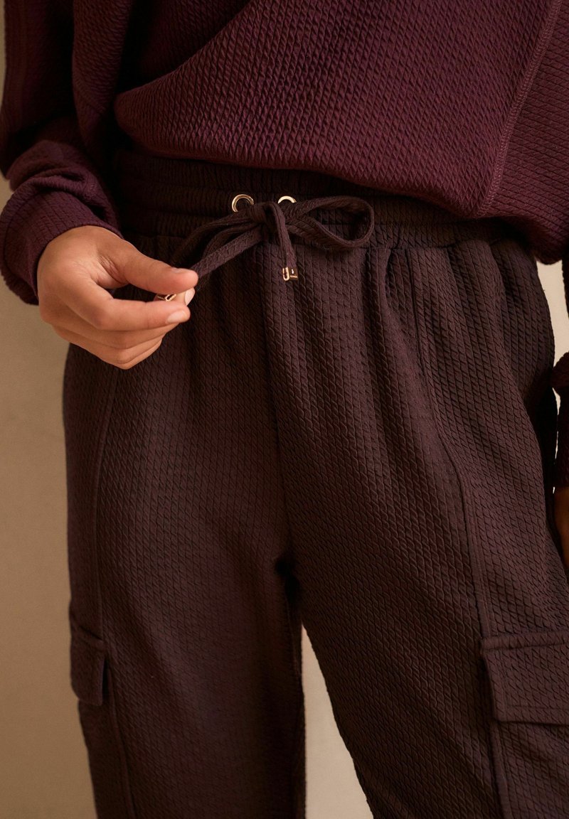 B by Ted Baker REGULAR FIT fioletowy