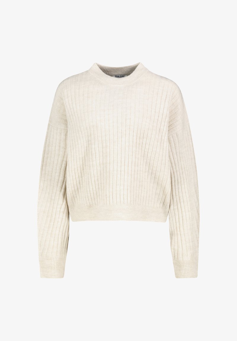 Cremfarbener, gerippter Strickpullover mit langen Ärmeln und hohem, rundem Halsausschnitt, tailliert.