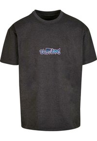 Grå bomull T-skjorte med kort erm som har en fargerik graffiti-stil logo på forsiden. Klassisk passform og rund hals-design.