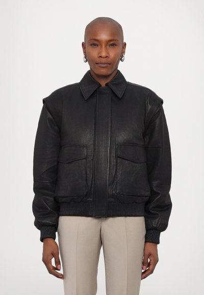 REMAIN Μπουφάν τύπου bomber - black
