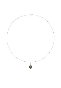 Collier en argent avec une fine chaîne et un pendentif en forme de goutte d'eau dans une teinte sombre, présentant une texture lisse et un design minimaliste.