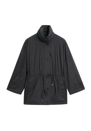 Veste noire à manches longues avec col montant, boutons sur le devant, taille réglable par cordon de serrage et poignets boutonnés.