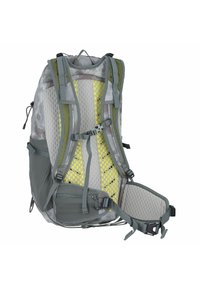 Grijze en camouflage-gepatroneerde rugzak met een mesh achterpaneel, verstelbare schouders straps, gele accenten en zijzakken met ritsen.