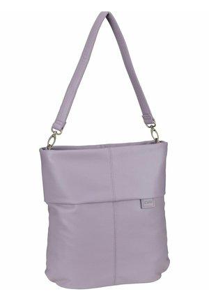 Borsa a mano in pelle viola con design a pieghe, caratterizzata da una texture liscia, tracolla regolabile e sottile dettaglio di cucitura.