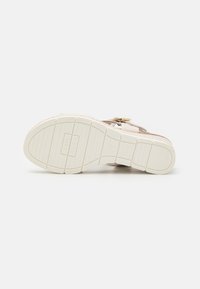 Jana Platform sandals - beige