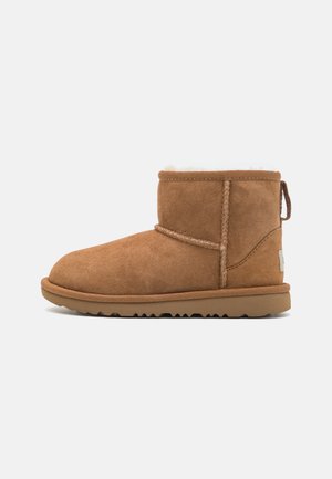 CLASSIC MINI REGENERATE UNISEX - Bottines - chestnut