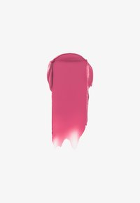 Campione di cosmetici cremosi rosa con una texture liscia, caratterizzato da una sfumatura che va dal rosa brillante al rosa tenue, su uno sfondo bianco.