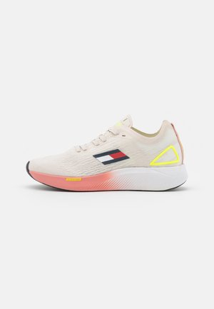 ELITE 3 - Neutral running shoes - white dove