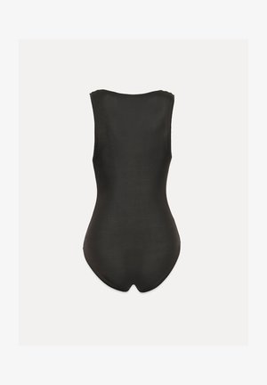 Černé jednodílné plavky bez rukávů s vysokým vykrojením nohavic. Hladký povrch, minimální švy a zakřivený detail na zádech.