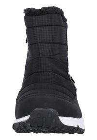 Svart vattentät stövel med vadderat textilöverdel, texturerad yta, vit sula och svart foder uppe på skaftet. Har en dragtab för enkel påtagning.
