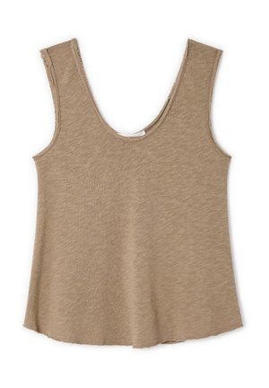 Beige väritön toppi, jossa on pyöreä pääntie ja viimeistelemätön helma, valmistettu teksturoidusta kankaasta, aseteltuna valkoiselle taustalle.