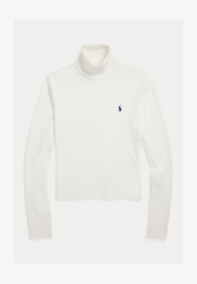 Jersey blanco de manga larga con cuello alto y pequeño logo bordado en azul marino en el pecho izquierdo.