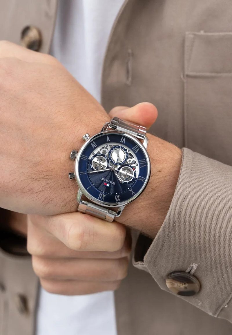 Tommy Hilfiger LEGEND srebrny