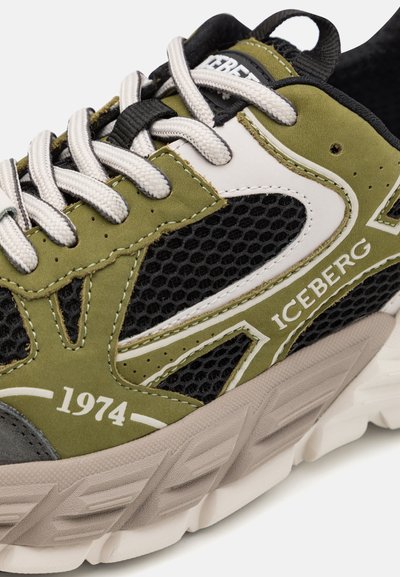 Iceberg ICB ONE - Sporta apavi - green
