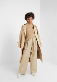 DRYKORN ARWEN - Camisola - beige