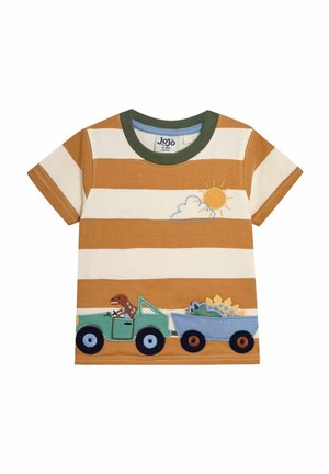 Kortærmet toddler-skjorte med orange og creme striber, sol- og skybroderi og en dinosaur, der kører en grøn bil med en trailer med dinosaurer.