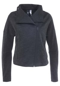 Šedá mikina na zip s vysokým límcem, měkkou texturou a bočními kapsami. Obsahuje jemný vzor a branding adidas na štítku.