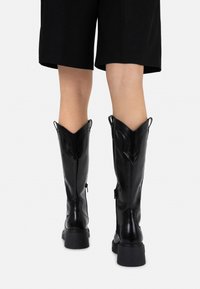 Bronx DAFF - Cizme cowboy/biker - black