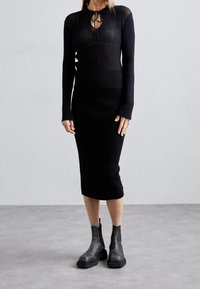 WOOD WOOD Stickad tröja - black