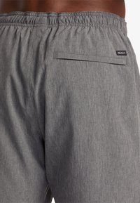 RVCA SPORT YOGGER 17- PERFORMANCE - Short de sport - cch