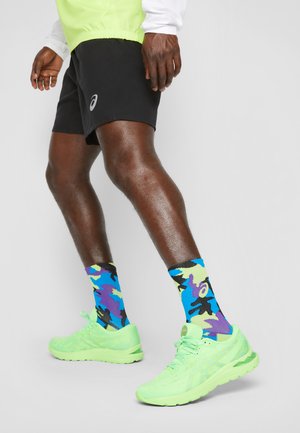 GEL-CUMULUS 23 LITE-SHOW - Scarpe running neutre - green gecko/hazard green