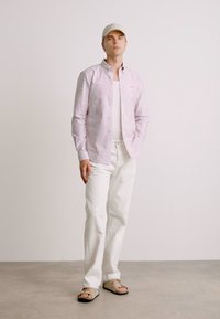 BOSS ROAN - Button down-skjorte - dark red