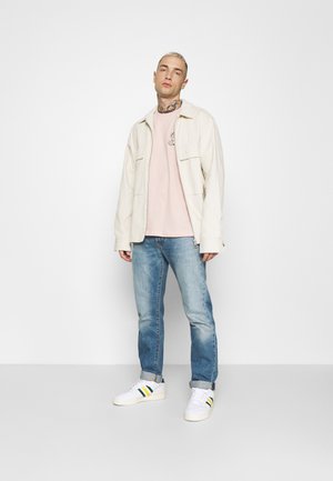 YOURTURN by Zalando, UNISEX - T-shirt con stampa - pink