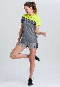 Erima Sport T-Shirt - gray/green