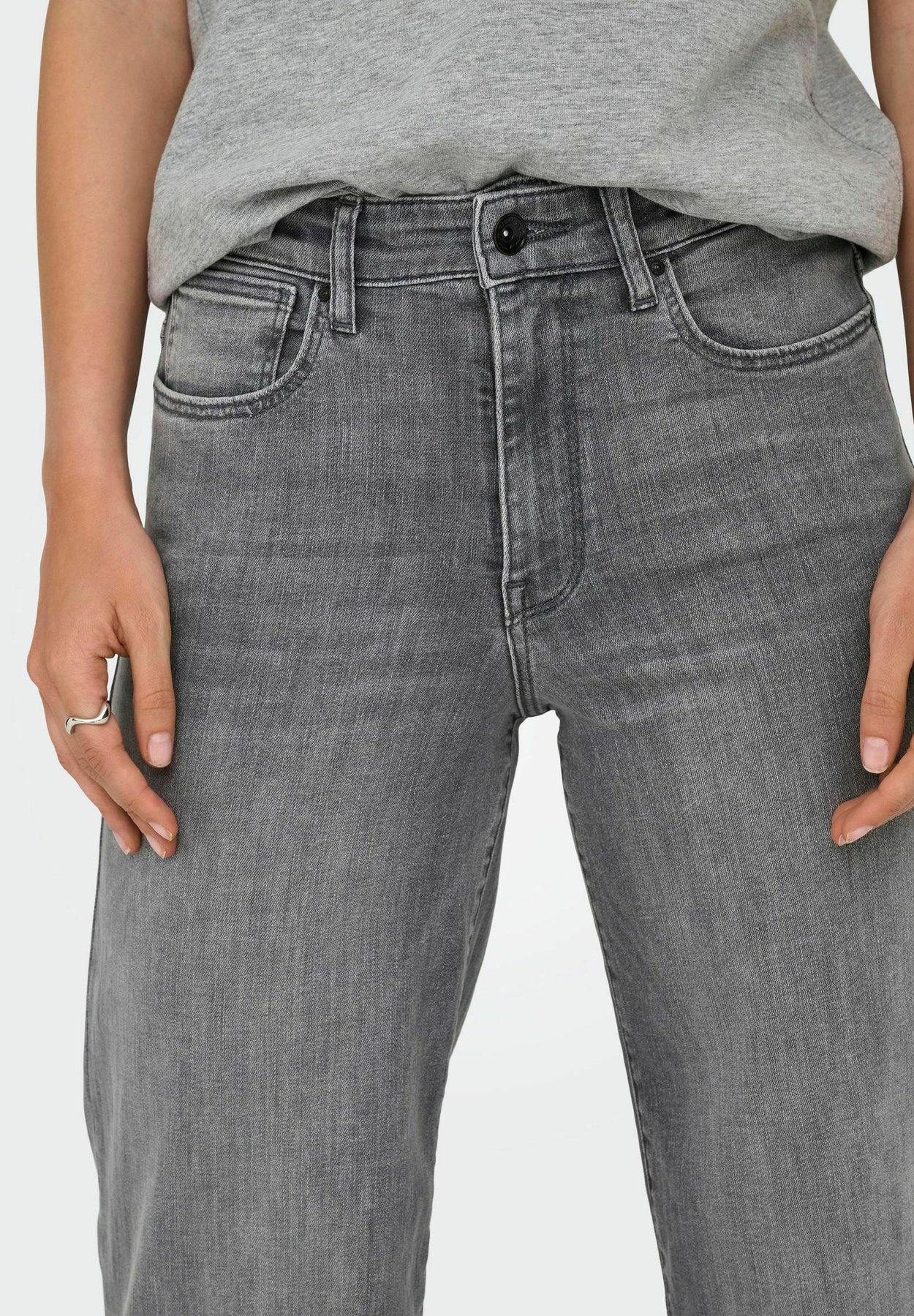 Wide-fit ONLANN-MADISON High waist Cropped Fit