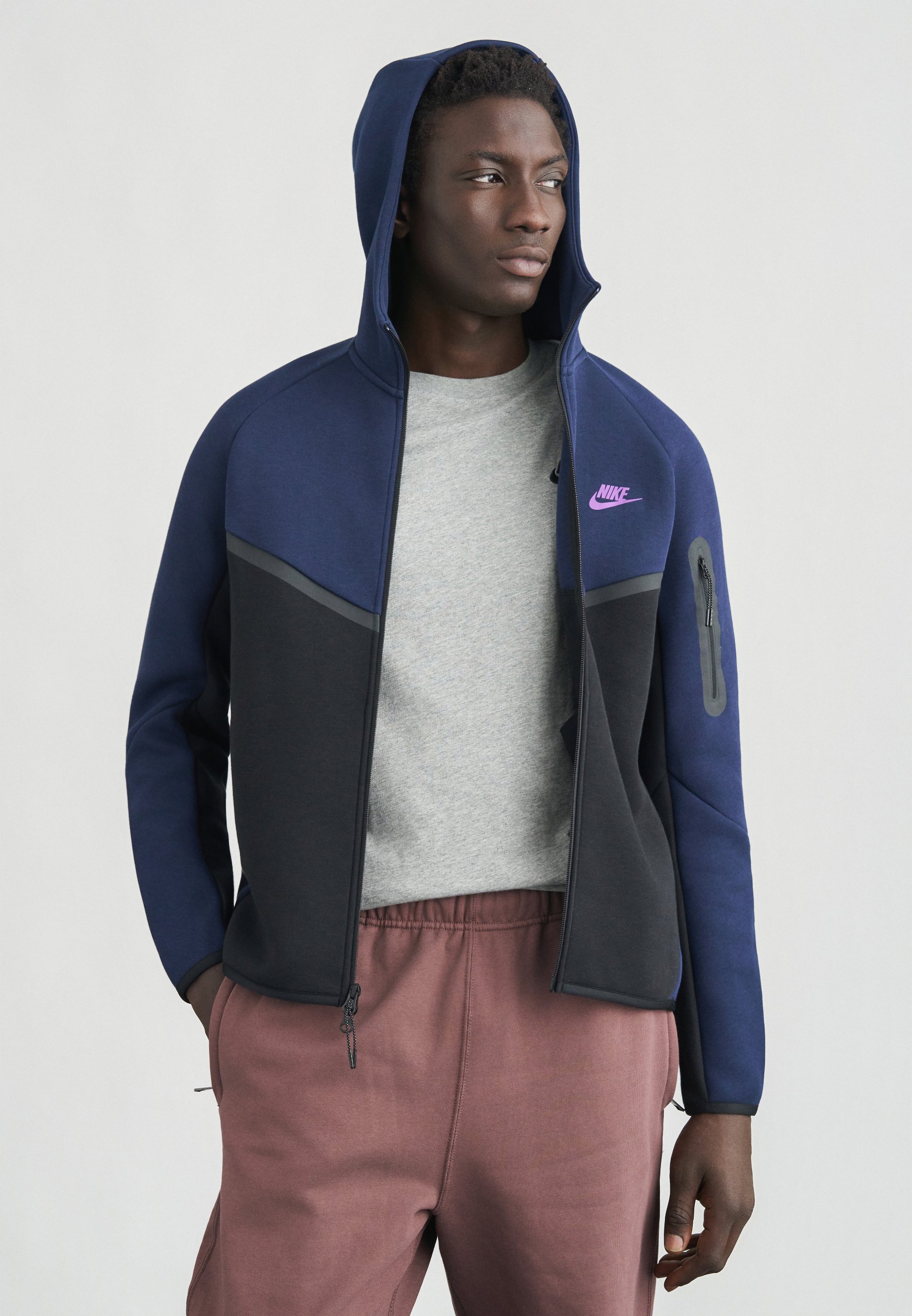 Nike Sportswear Giacca in pile obsidian/black/bright violet/blu