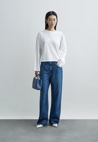 rag & bone LOGAN WIDE - Relaxed fit jeans - blue denim
